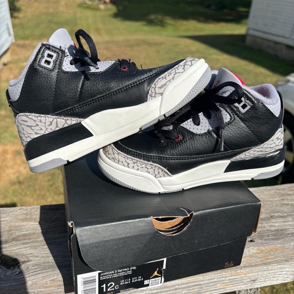 Nike Air Jordan 3 Retro Black/Fire Red-Cement Grey 12C - Picture 3 of 10
